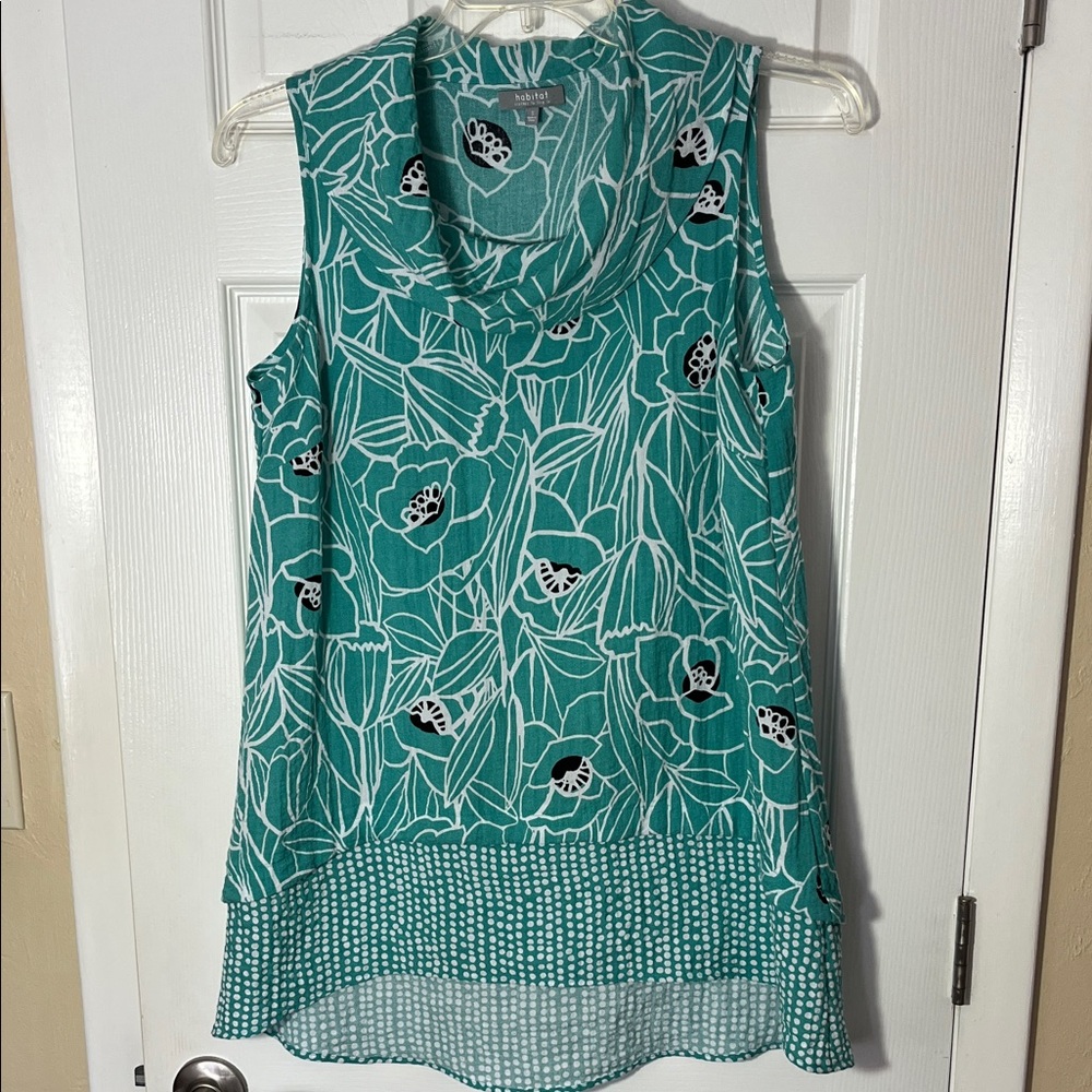 Habitat tunic pullover floral polka dot top
Cowl neck hi low hem aqua artsy SM